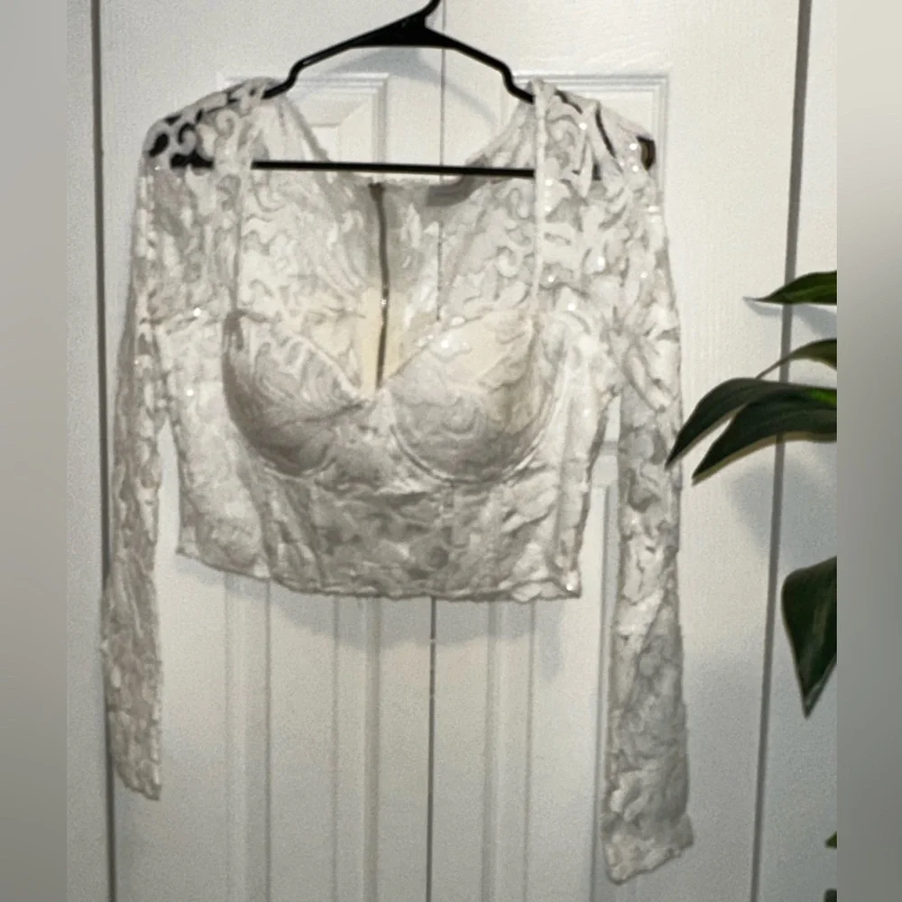 Naked Wardrobe White Lace Crop Blouse lace sequined crop top - Picture 2 of 4